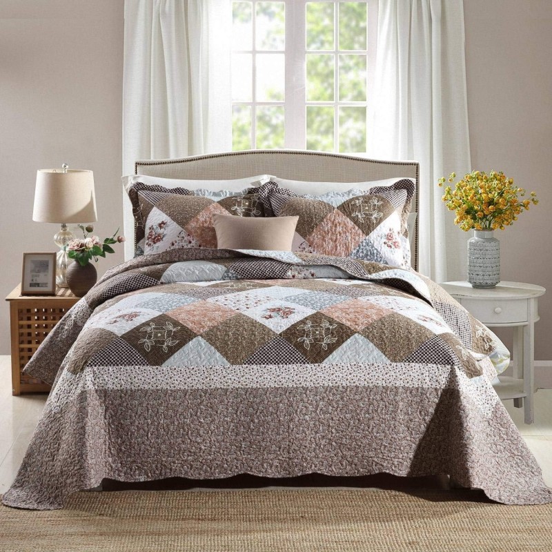 HoneiLife Quilt Set King Size - 3 Piece Microfiber Reversible Bedspreads Patchwork Coverlet Floral Bedding Set All Season Quilts- Splicing Mocha Rose