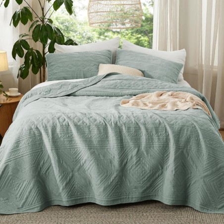 Bedsure Boho Quilt Queen Size Sage Green, Modern Geometric Stitched Pattern, Ultra Soft and Lightweight Bedding Set, 3 Pieces, 1 Quilt and 2 Pillow Shams