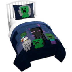 Jay Franco Minecraft Bad Night Twin Quilt & Sham Set - Super Soft Kids Bedding Features Creeper & Enderman - Fade Resistant Microfiber (Official Minecraft Product)