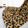 Peri Home Leopard Luxuri?se ¨¹berwurfdecke aus Kunstfell ¨C superweiche, flauschige Bett- und ¨¹berwurfdecke f¨¹r Schlafzimmer, 127 x 152 cm ¨C pelzige Decke, bequeme, warme, gem¨¹tliche Pl¨¹schdecke f¨¹r Bett, Sofa, Couch ¨C Elfenbein : K¨¹che, Haushalt & Wohnen