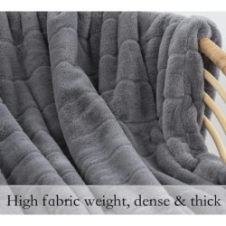 WOLF CREEK BLANKET Doublesoft ¨C ¨¹bergro?e ¨¹berwurfdecke aus Kunstfell, 152,4 x 203,2 cm, arktisches Frostblau, weich, flauschig, kuschelig, pl¨¹schig, pelzig, bequem, warme Heimdekoration f¨¹r Couch, Bett, Stuhl und Schlafzimmer : K¨¹che, Haushalt & Wohnen