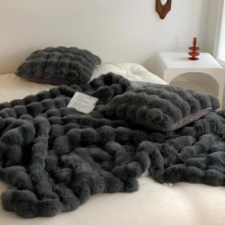 Fur Accents ¨¹ppige Luxus-¨¹berwurfdecke aus Kunstfell, Designerqualit?t, hergestellt in Amerika (147,3 x 203,2 cm, Platin-Tibetfuchs) : K¨¹che, Haushalt & Wohnen