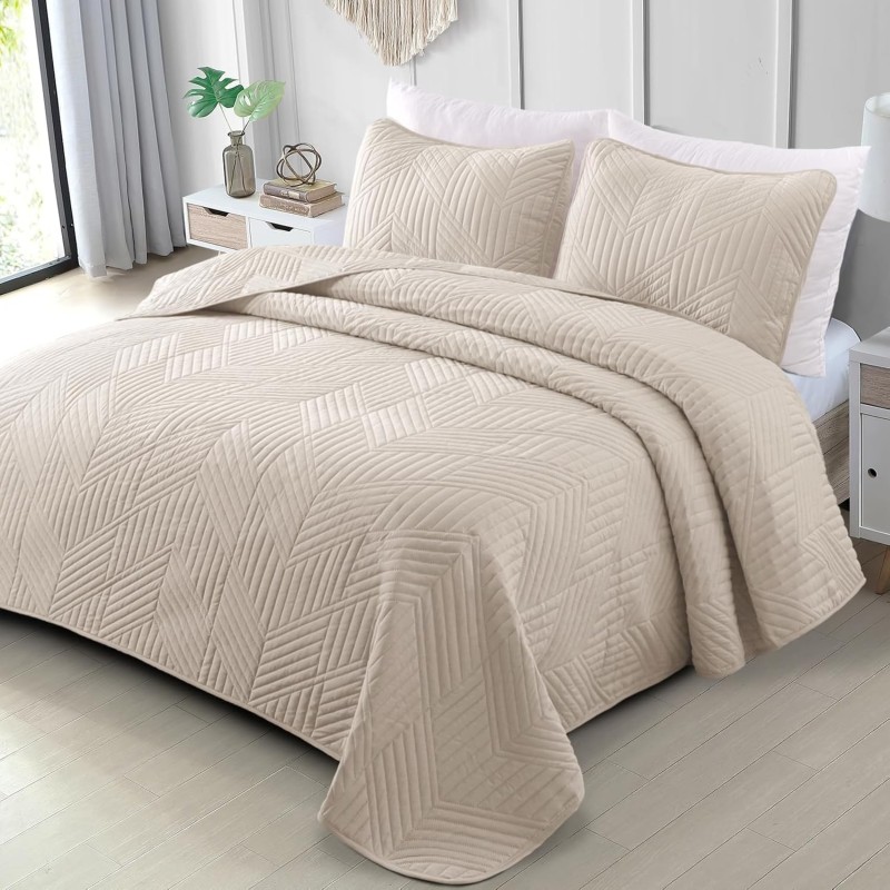 Exclusivo Mezcla Ultrasonic King Quilt Bedding Set, Lightweight Brich Beige Bedspreads Soft Modern Geometric Coverlet Set for All Seasons (1 Quilt and 2 Pillow Shams)