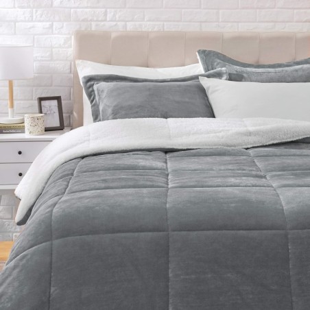 Amazon Basics Ultra-Soft Micromink Sherpa Comforter 3-Piece Bedding Set, Solid, King, Charcoal